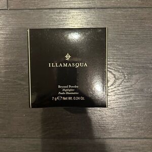 Illamasqua Beyond Powder Highlighter in Daze — Black & Pink Packaging